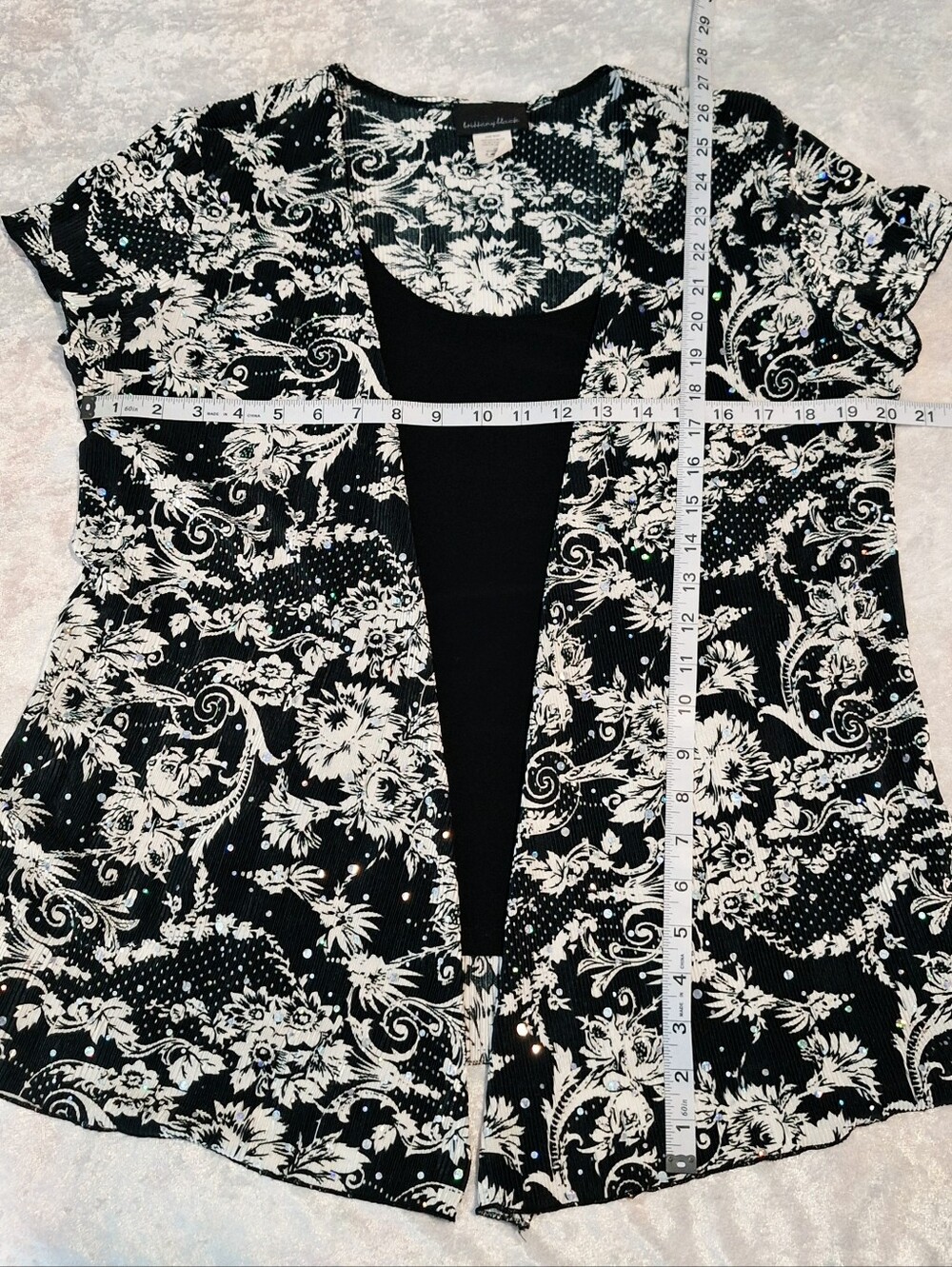 Brittany Black Short Sleeve Black & White Floral Open-Front & Tank Top Size L - Picture 6 of 11